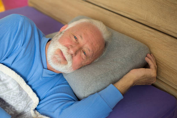 pillow for neck and shoulder pain in elderly
