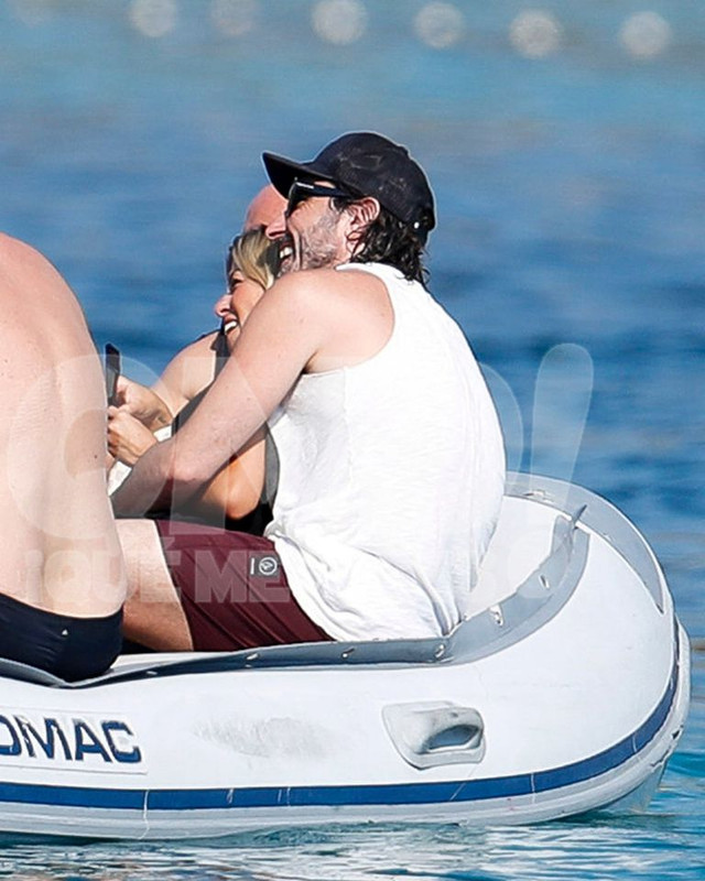 8573D196-C10C-41ED-B1D2-37F8ADCD41F8