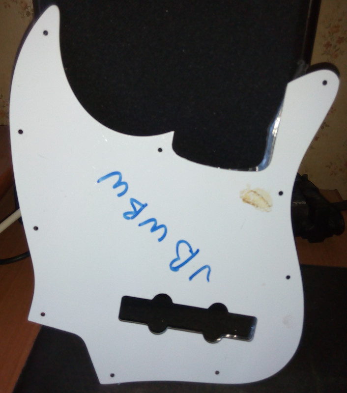 3,Pickguard Jazz Bass3