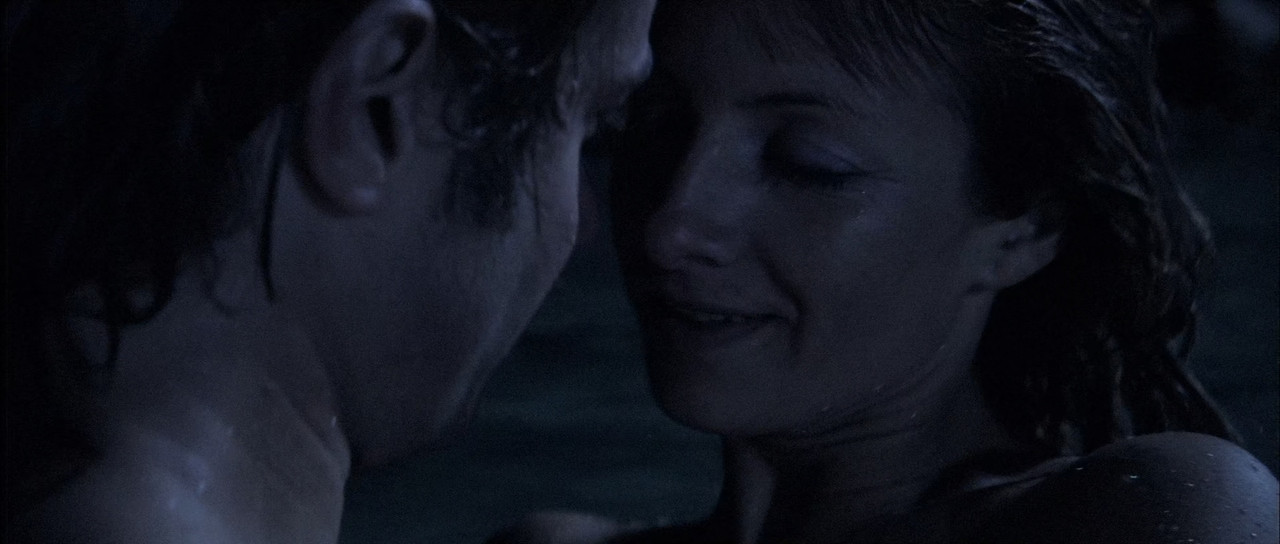 Sex and Lucia (2001).mkv_snapshot_00.13.57_[2018.02.24_02.20.29]