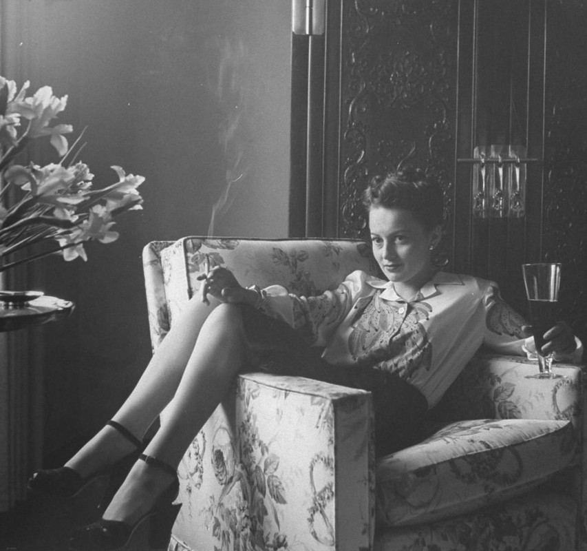olivia_de_havilland_a93