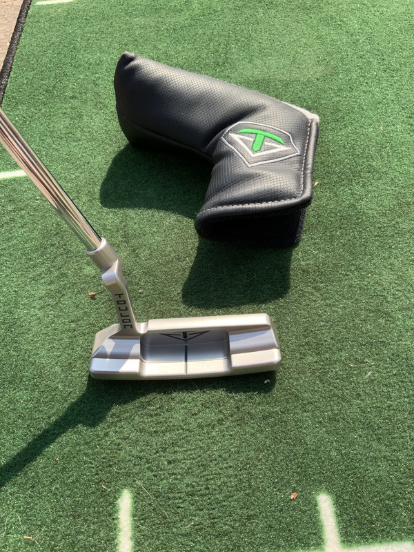 7486D689-5BD3-44E4-A760-2DEAE49B84FC