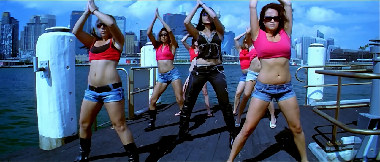 Anushka Shetty Title 4K Song from Okka Magadu2025-04-24 18-09-46-386-74