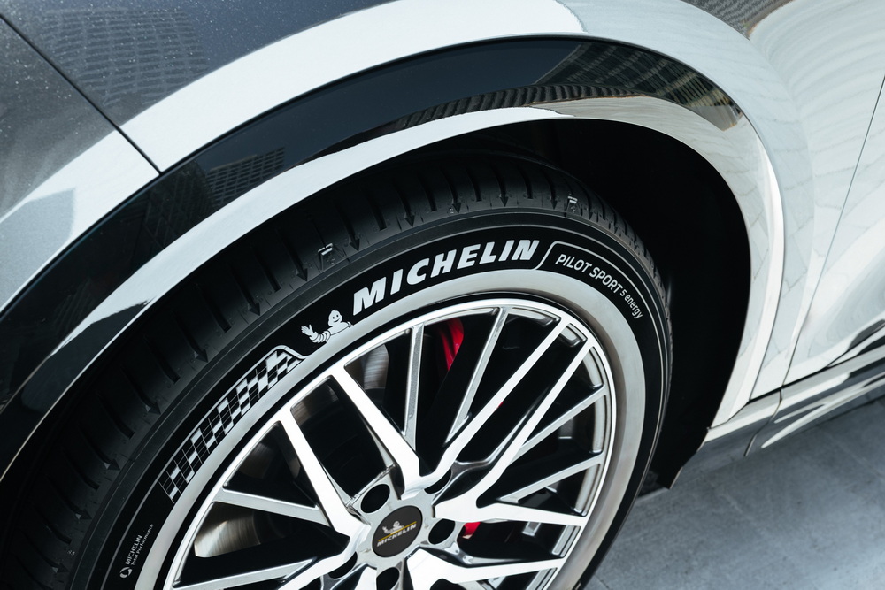 MICHELIN-Pilot-Sport-5-energy-04.jpg