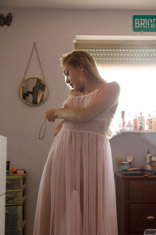 full_024_74371317261425