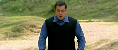 Tubelight-2017-01-10-25-12-md