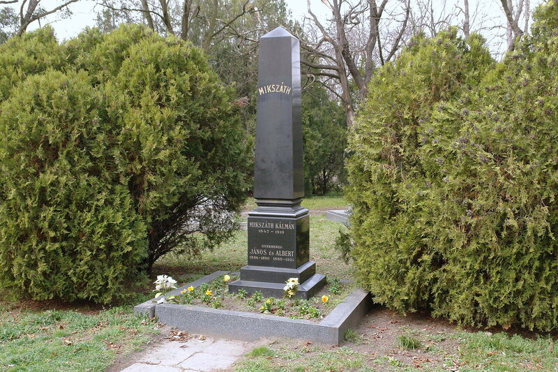 Mikszath-Kalman-tomb-Kerepesi