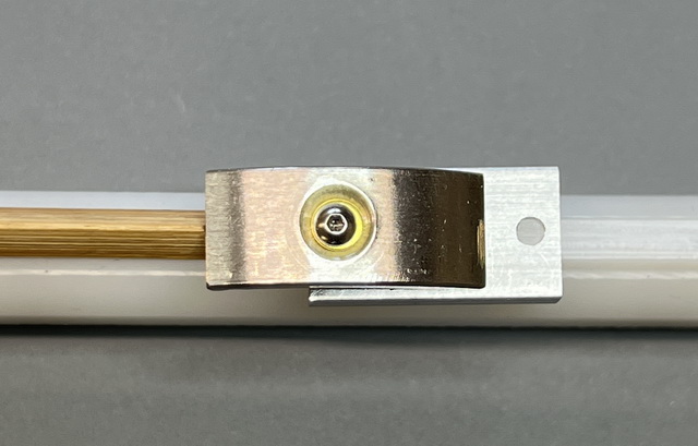 Holddown Tips Top 640