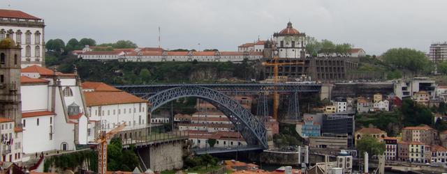 Oporto: Llegada y recorrido hasta Iglesia de las Carmelitas - Portugal: Oporto - Lisboa - Sintra (5)