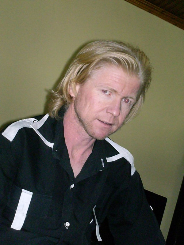 37CD5BEE-D966-4C3D-AFC5-315012917F5A