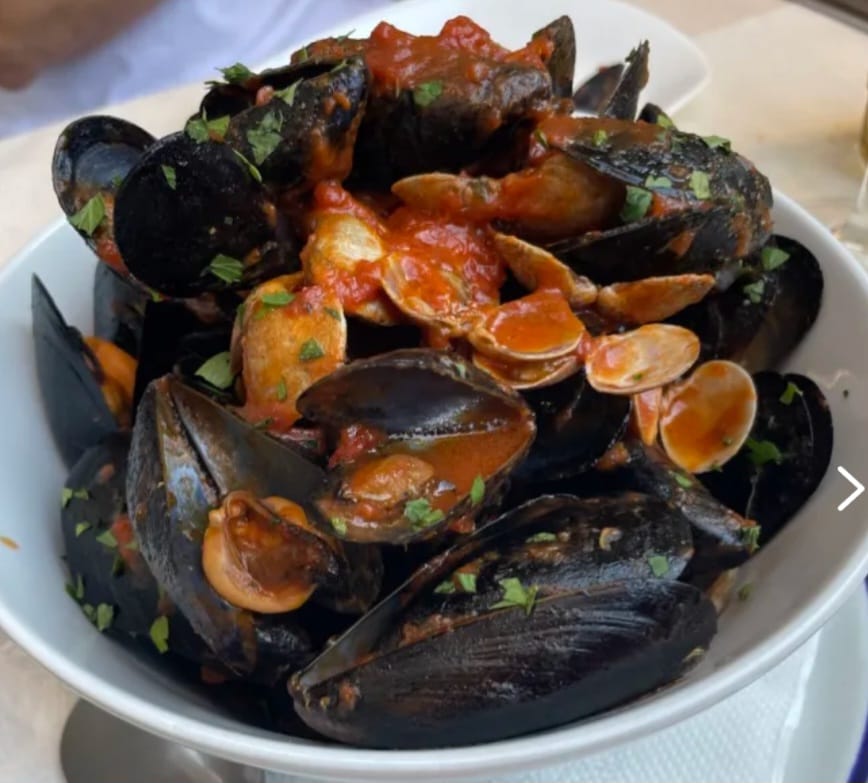 Saltata di cozze e vongole