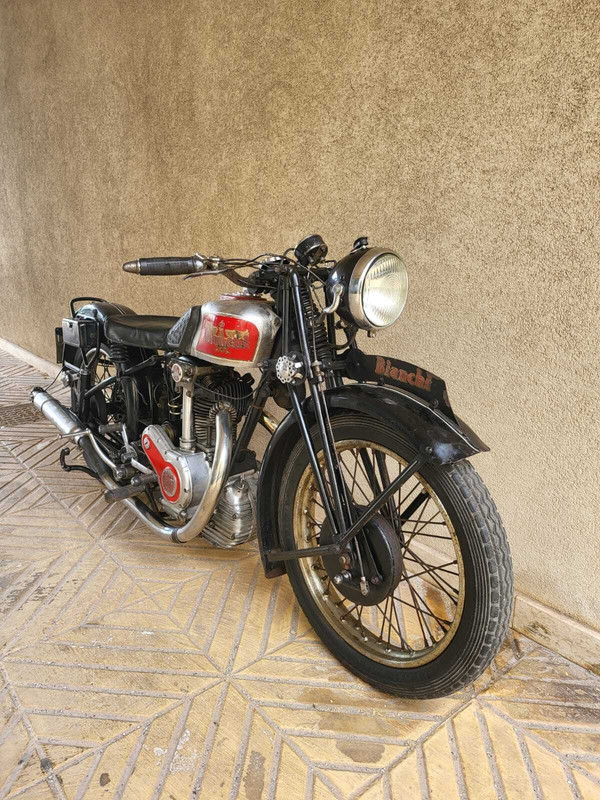 e2c09b80-1b7b-473f-a44d-c839457637b7