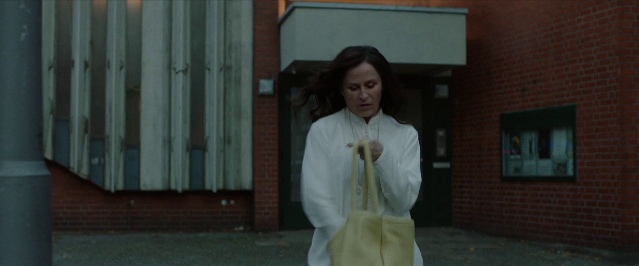 A-Sacrifice-2024-English-AMZN-WEBRip-1080p-x264-AVC-AC3-6ch-ESub-mkv-0006