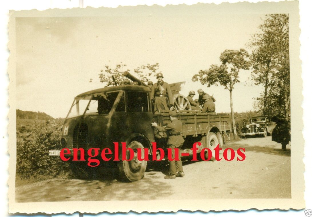 FAHRZEUG - LASTWAGEN - LKW mit Geschütz - DIVISI