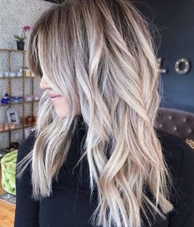 Balayage sombre blond