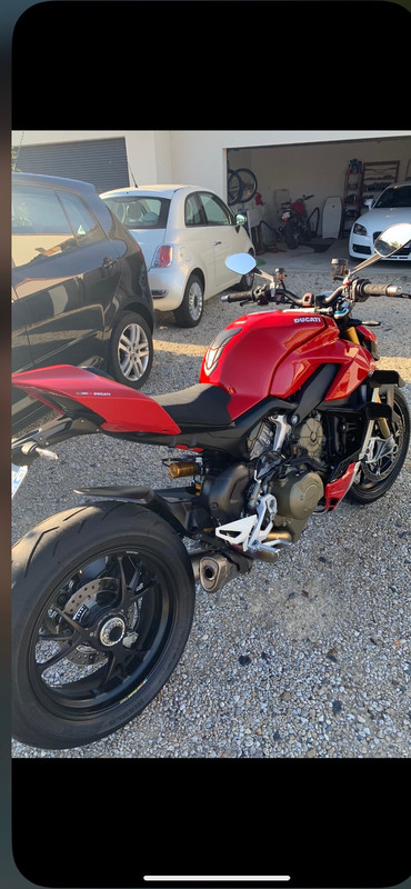 119B2B43-C0A1-482B-AE10-63524D99DB84