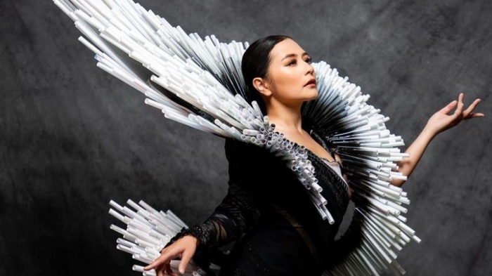 Prilly Latuconsina akan tampil jadi bintang tamu di Jember Fashion Carnaval 2023, simak juga line up lainnya.
