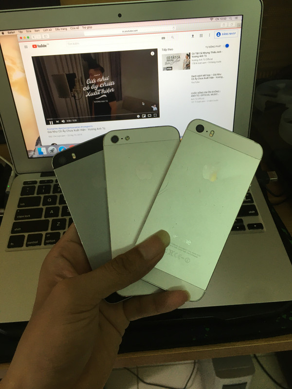 111E1BF3-5962-4DC0-903C-CC9570B5DD7A