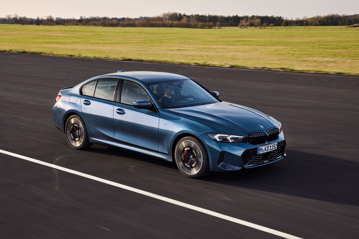 P90549625_highRes_the-new-bmw-330i-sed