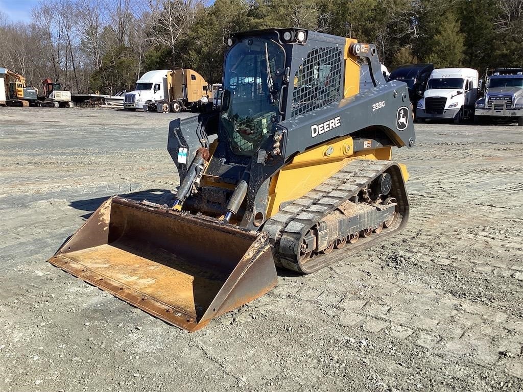 2023 DEERE 333G