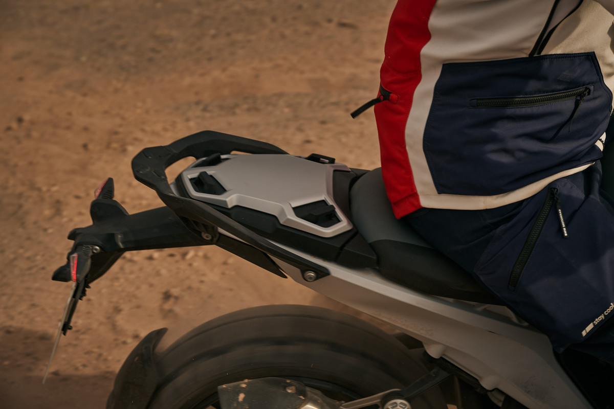 P90520744_highRes_the-new-bmw-r-1300-g