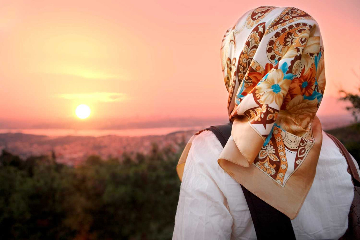 C:\Users\lenovo\Pictures\Saved Pictures\muslim woman\RZvaBhWO-Arab-youth-survey-2020-(2).jpg