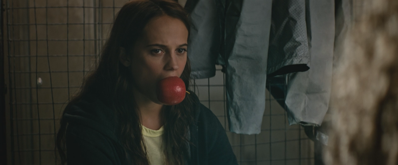 Tomb.Raider.2018.ITA-ENG.Bluray.1080p.CB01HD.mkv_snapshot_00.03.