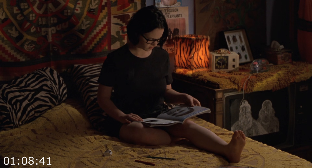 [Kép: Ghost-World-2001-Criterion-1080p-Blu-Ray...BONE-F.png]