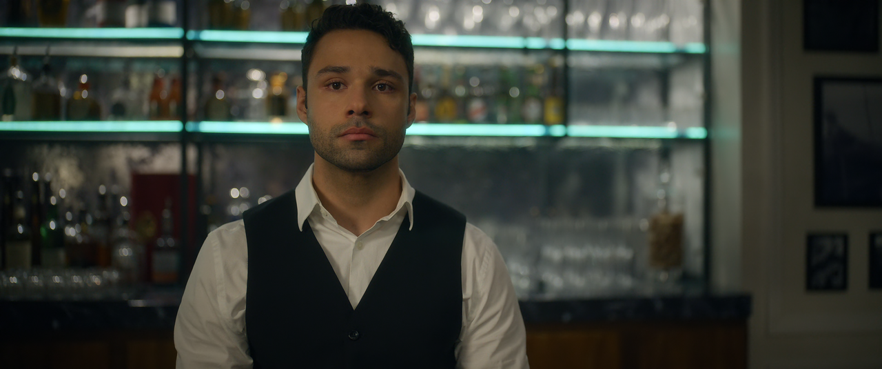 The.Waterfront.S01E04.You.Can't.Trust.a.Buckley.2160p.10bit.NF.WEB-DL.DDP5.1.HEVC-Vyndros.mkv_snapsh