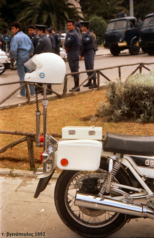 1992-03-25 044