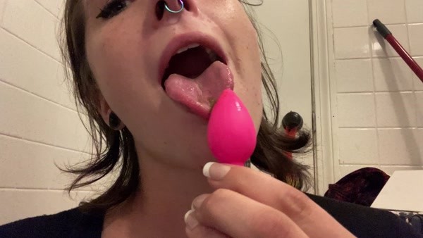 Missellie8 (aka Ellie Shae) - Dirty Buttplug Fun [1080p]