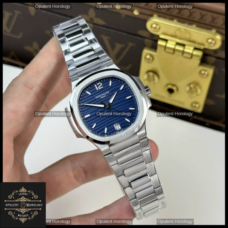 Patek Philippe Nautilus 7118 Automatic 35.2mm Blue Dial Steel Women's Watch