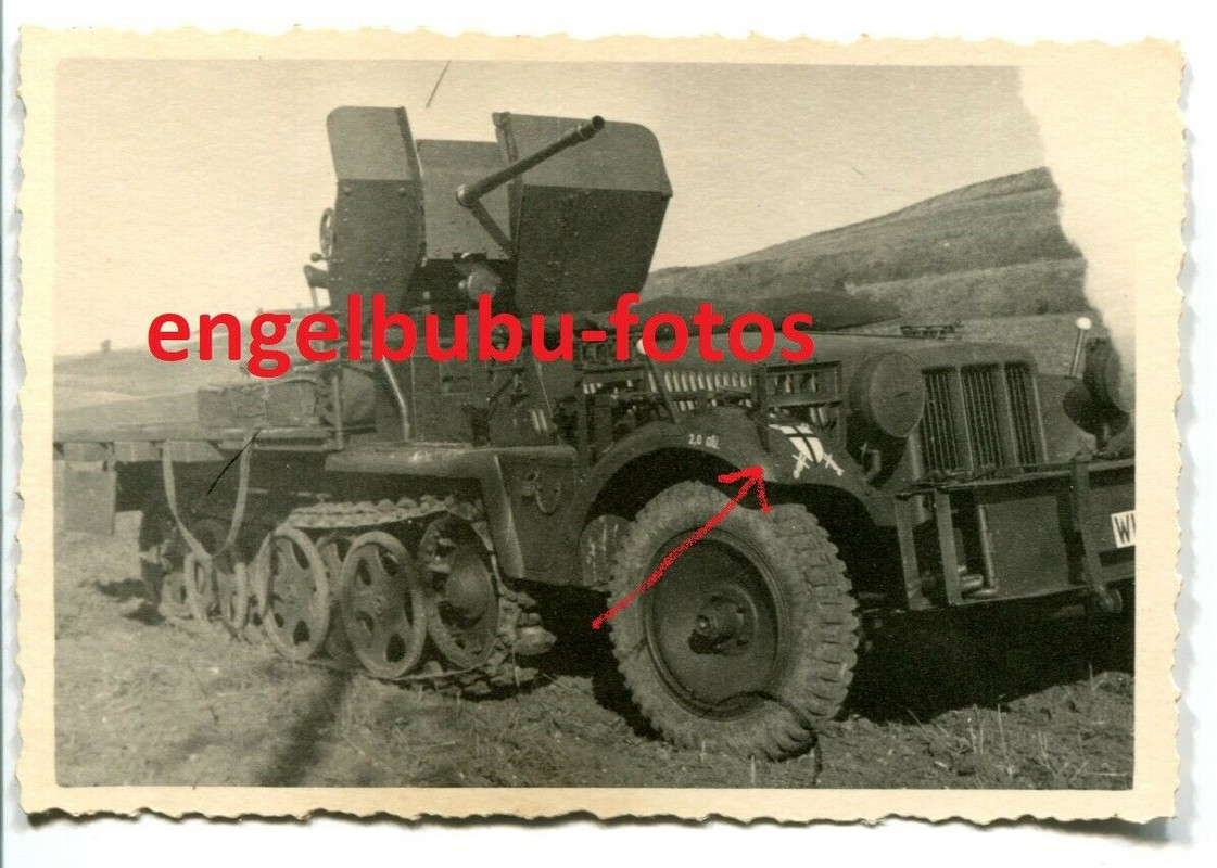 FOTO -SdKfz - Schützenpanzer - FLAK-Panzerwagen - Heeresflak