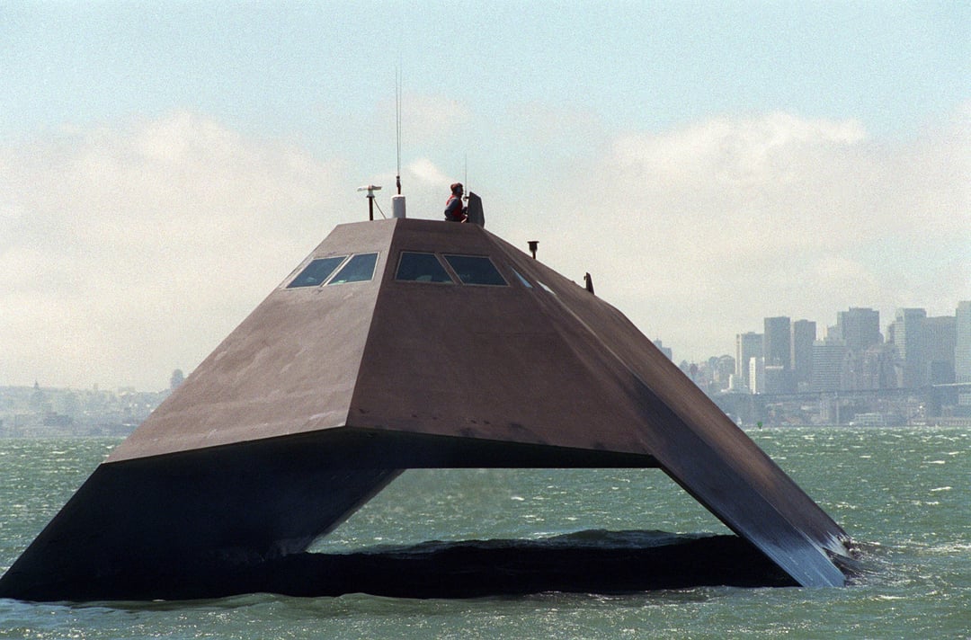 El Sea Shadow: el barco secreto de EE.UU. que parecía sacado de una película