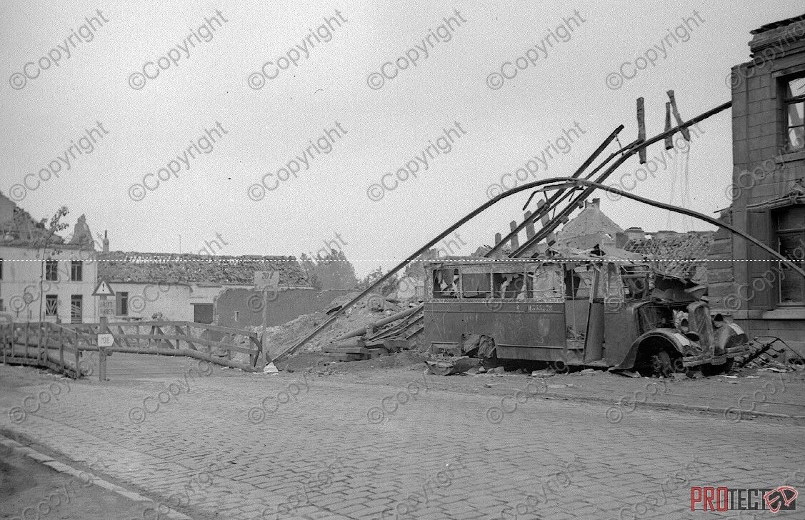 Foto zerstörung Bus Frankreich Front stadt häuse