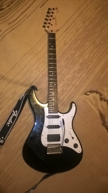 Yamaha Pacifica 012 UPGR