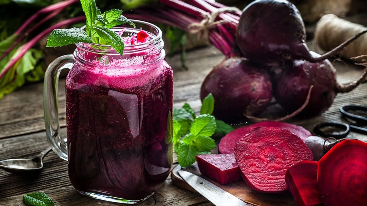 ¿Qué pasa si tomo jugo de betabel en ayunas?