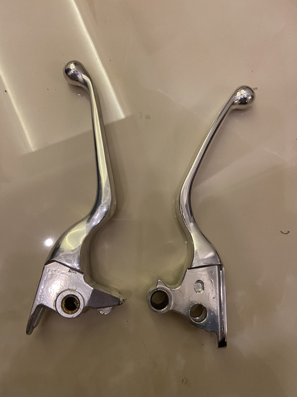 4650E198-1F03-43C3-8D9E-641042177706