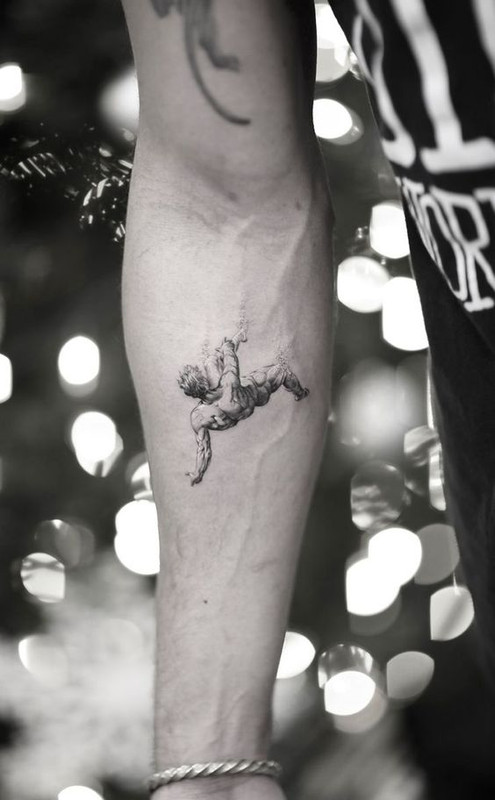 man small tatto