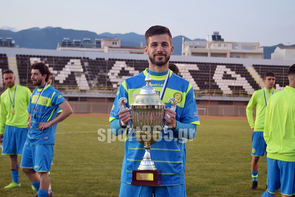 , &Tau;&epsilon;&lambda;&iota;&kappa;ό&sigmaf; &Kappa;&upsilon;&pi;έ&lambda;&lambda;&omicron;&upsilon; &Mu;&epsilon;&sigma;&sigma;&eta;&nu;ί&alpha;&sigmaf;: &Phi;&omega;&tau;&omicron;&rho;&epsilon;&pi;&omicron;&rho;&tau;ά&zeta; &alpha;&pi;&omicron; &tau;&eta;&nu; &Pi;&alpha;&rho;&alpha;&lambda;ί&alpha;