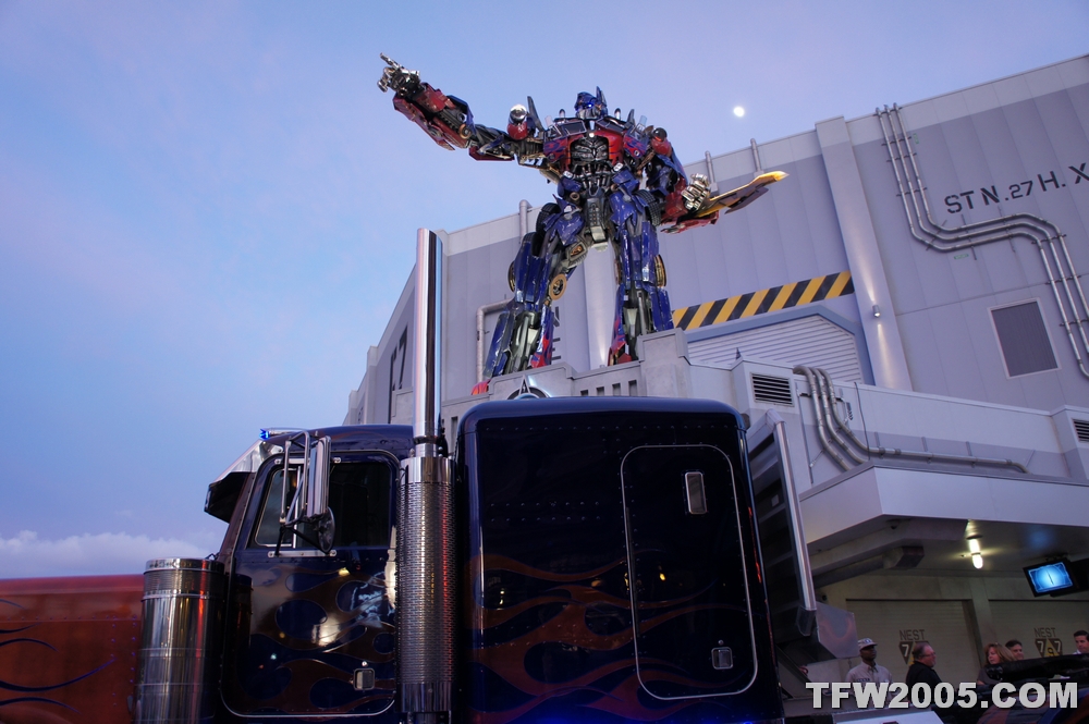 080-Transformers-The-Ride-3d-Universal-Orlando_1