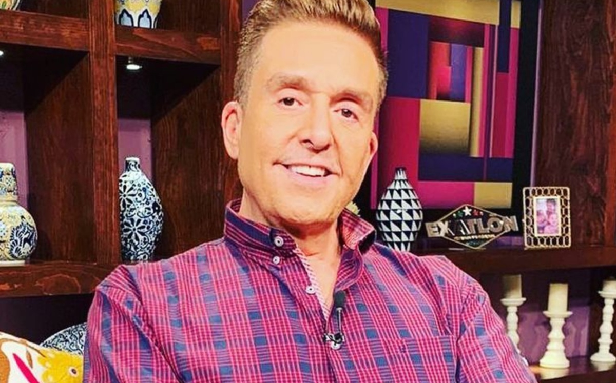 Daniel Bisogno es captado entrando al baño de mujeres