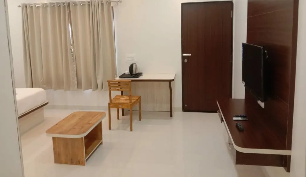 Deluxe AC Room
