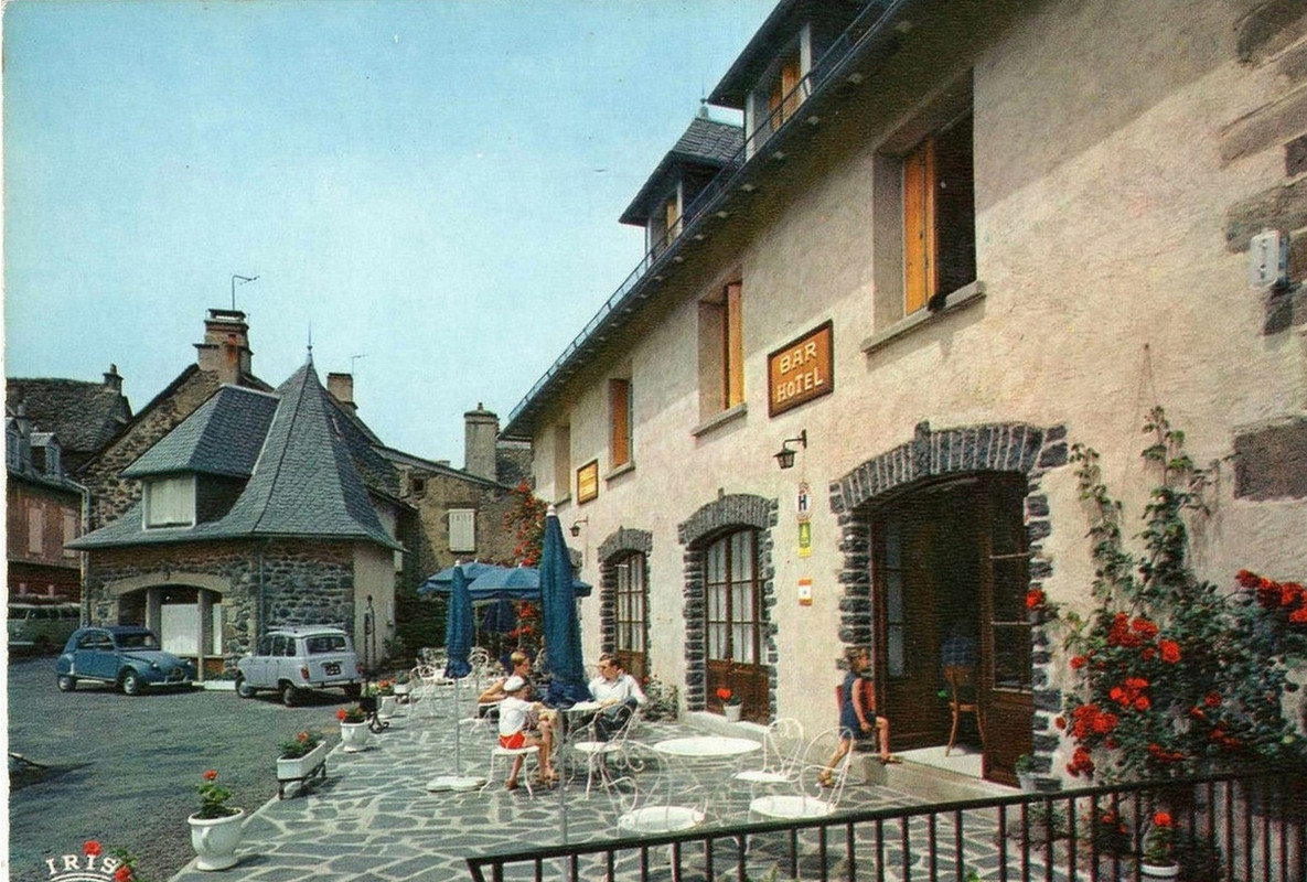 Salers 15 hôtel du Baillage