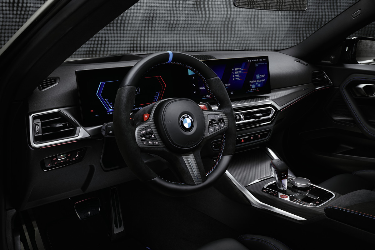 P90484600_highRes_the-all-new-bmw-m-pe