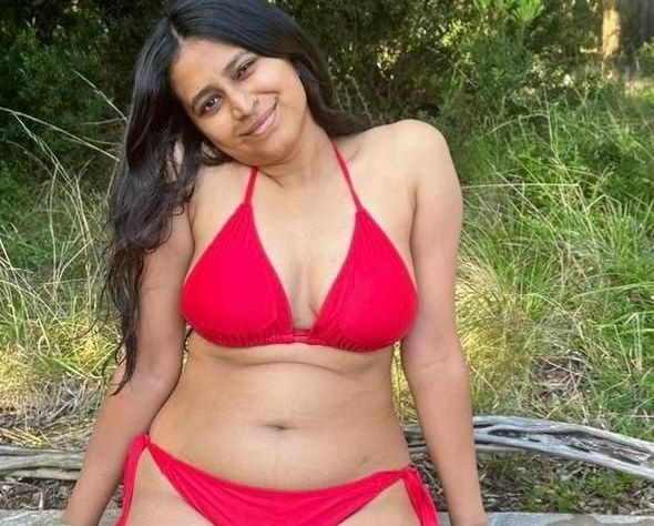 Big Ass Sexy Indian Horny Babe Riding Deepthroat blowjob