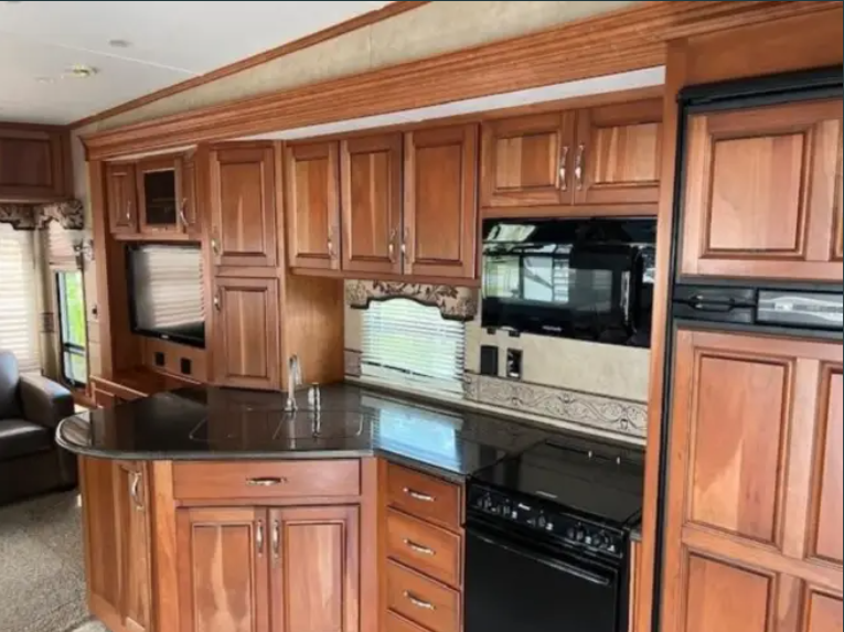 Vehicle thumbnail 18