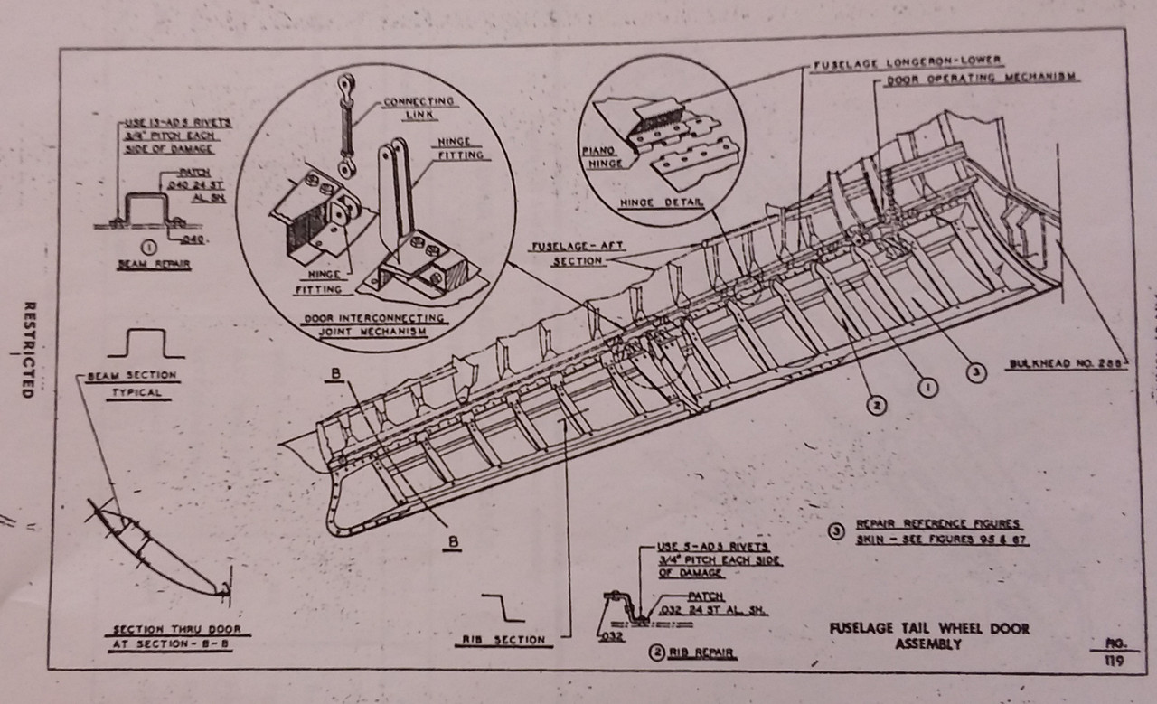 F4U -1 early tail wheel door