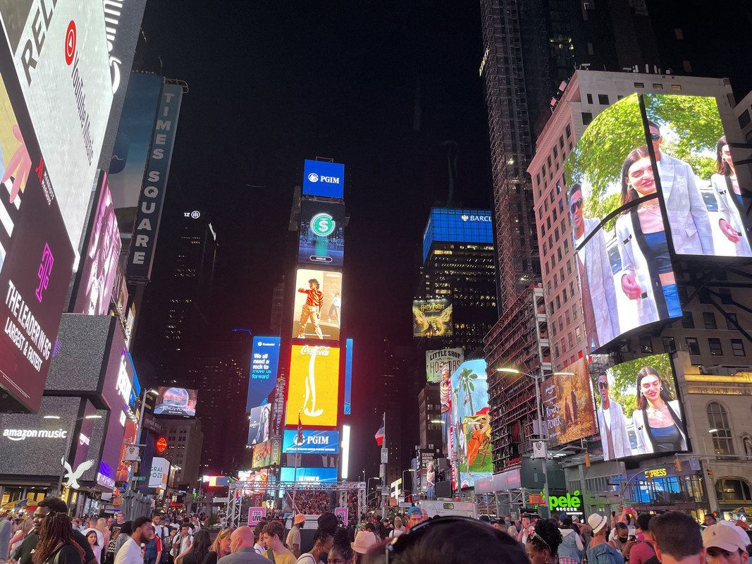 93930B77-7B72-4659-A6D1-1B7C3CC95E7F