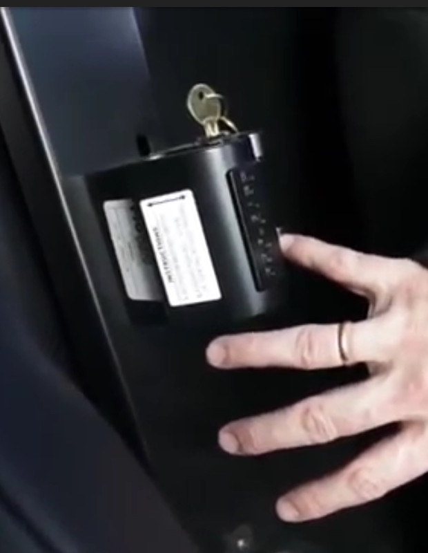 E7CD8781-B648-4E05-82F5-D76561EDEA27